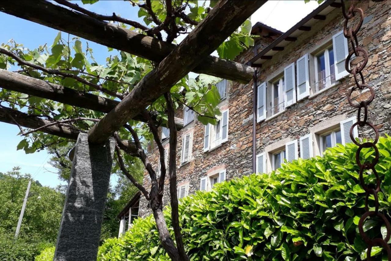 Casa Huerlimann Lägenhet Breno Exteriör bild